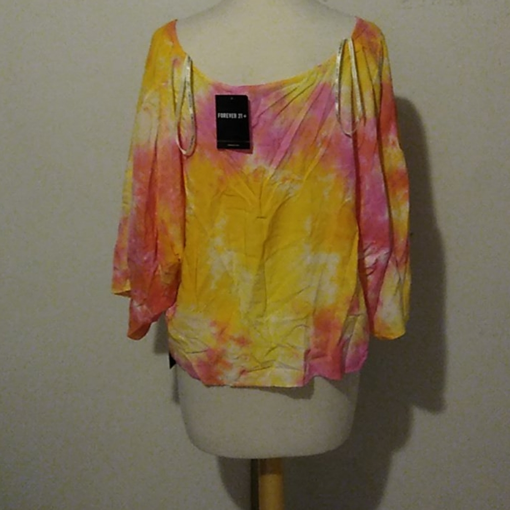 V-neck Top - Picture 2 of 2